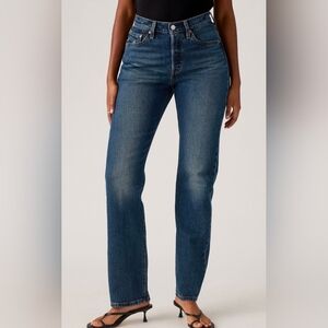 Levi's 501 Women's Curve Jeans Straight Leg High-Rise Dark Wash Size 26 x 30